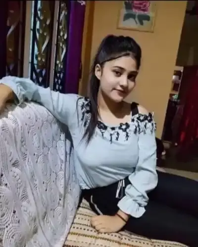 Call Girls Service in Kumarganj